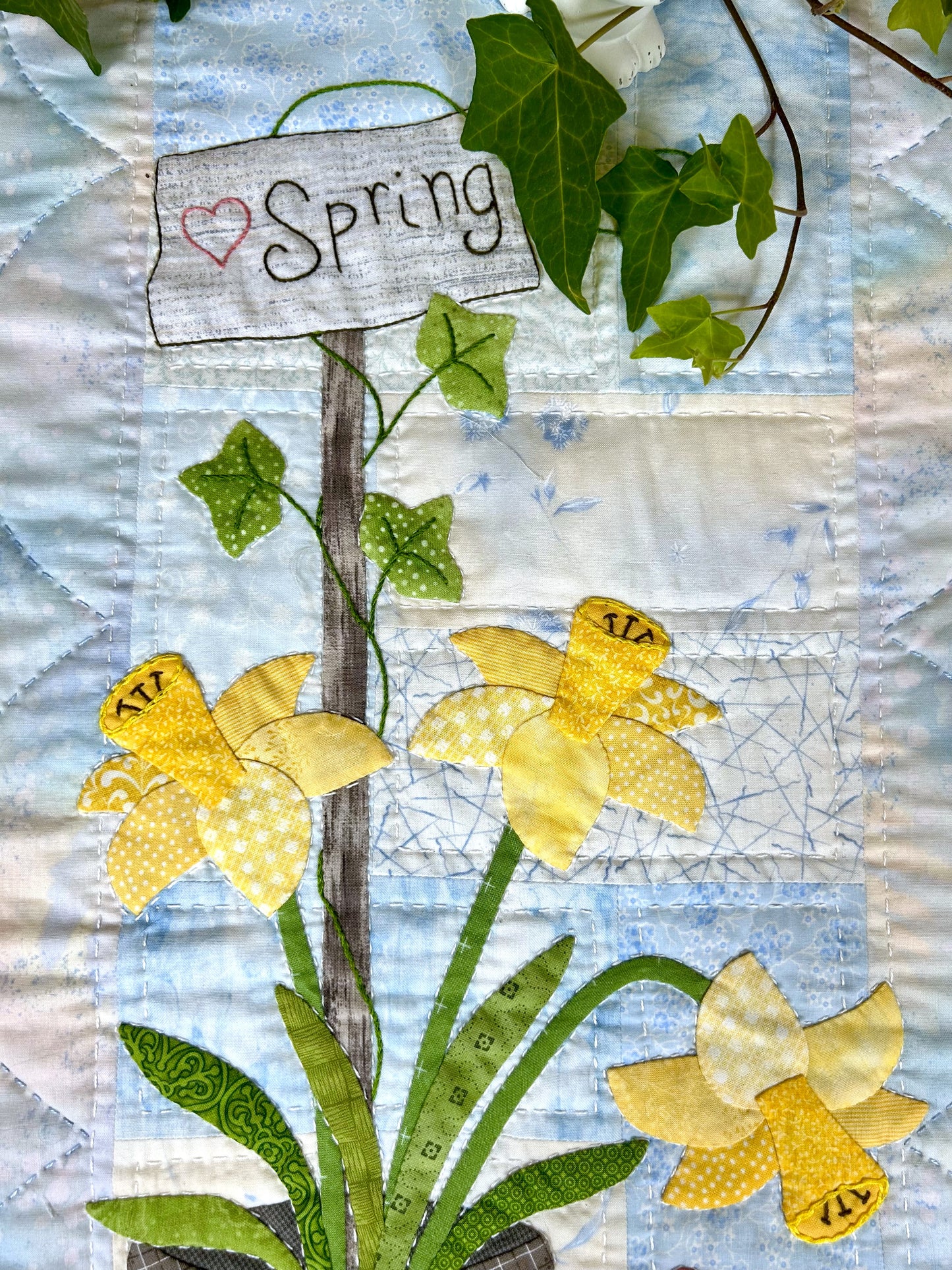 Spring Blossoms Table Runner PDF Download