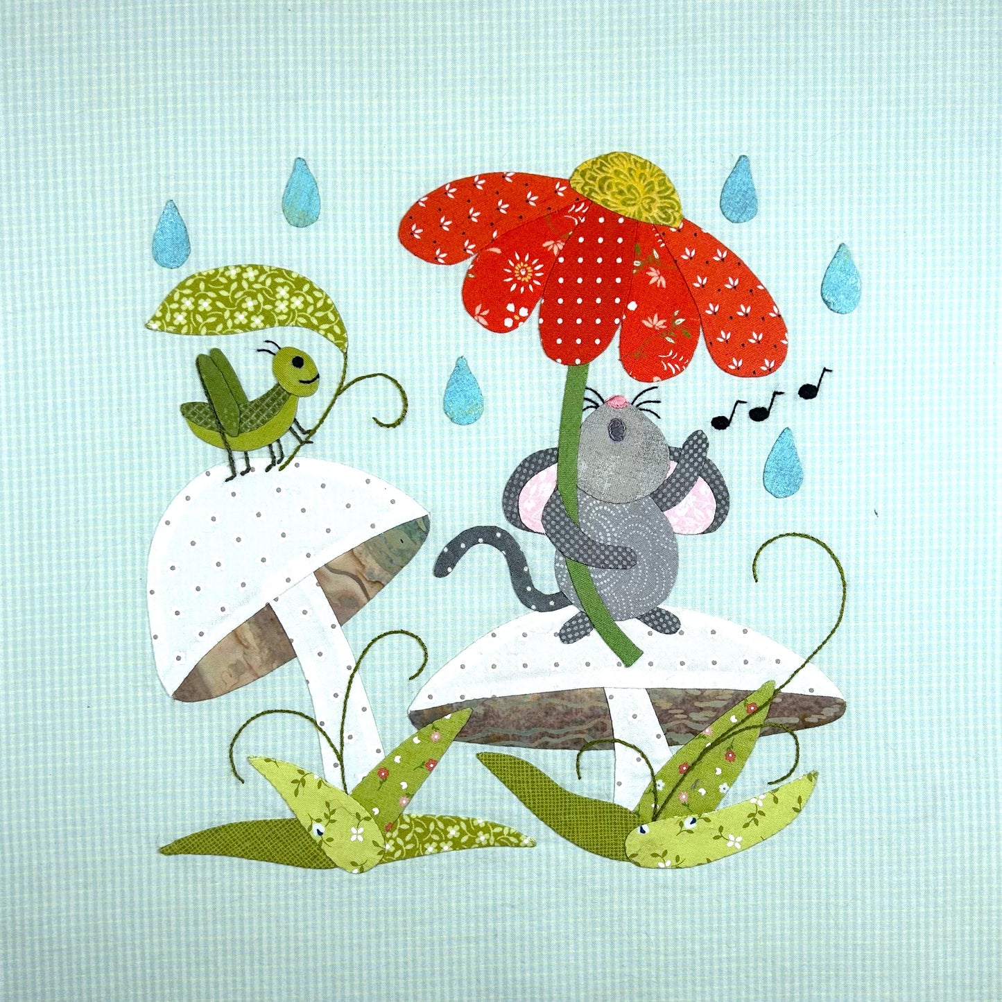 Garden Mouse -7 Singing in the Rain